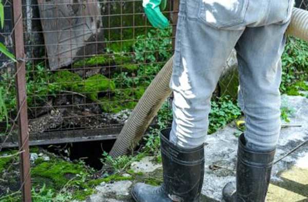 Dịch vụ hút bể phốt tại Hoàng Mai – Nhanh chóng, sạch sẽ, uy tín